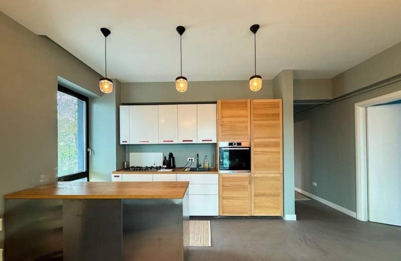 Rental of a comfortable 3-room apartment, 90 m², Mamaia district, Constanța, Romania